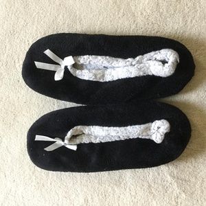 Black and White Fuzzy Slippers